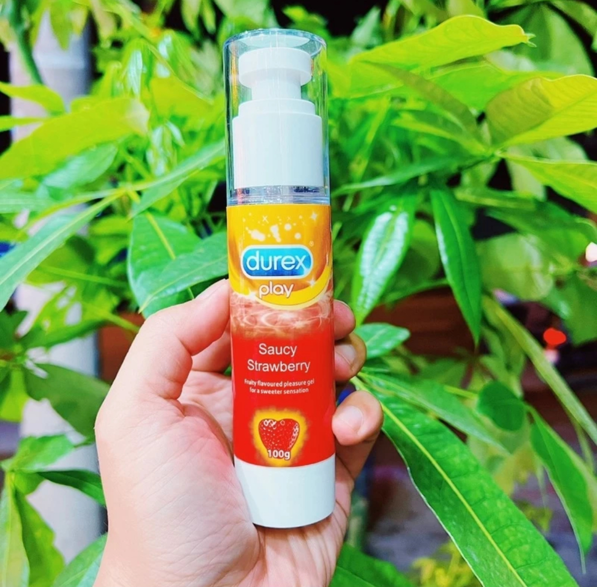 Gel bôi trơn hương dâu Durex play 100ml 1