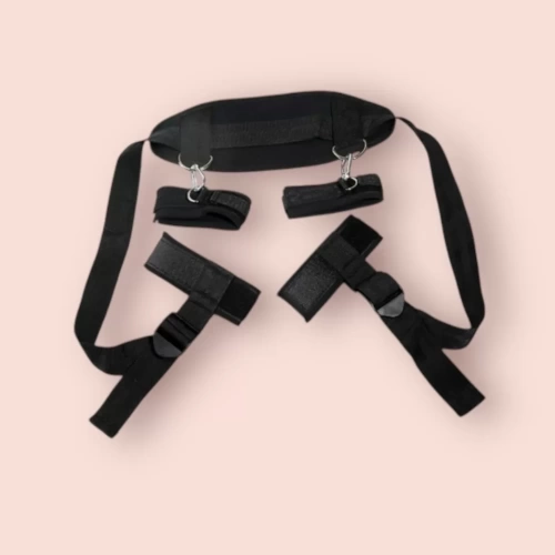 Đai đeo bạo dâm